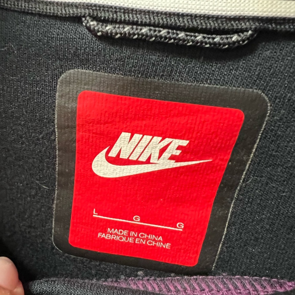 Nike Hooded Sweater - Picture 4 of 7
